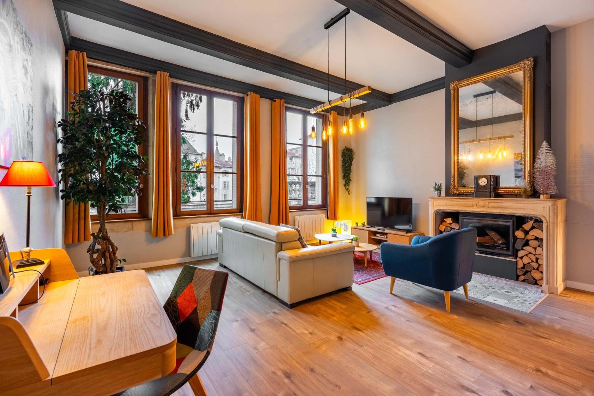 Le Relais Ducal - Appartements D'Hotes Vieille Ville ナンシー エクステリア 写真